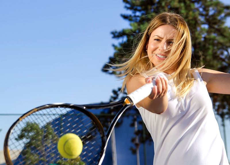 vierumaen_golfviikko_tennisnainen.jpeg